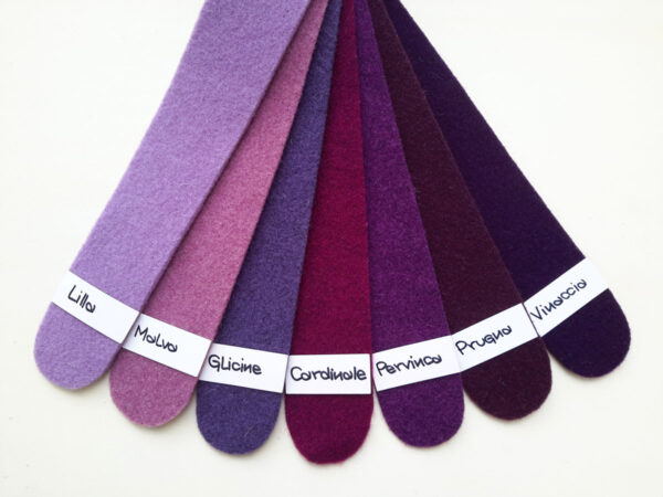 Cartella colori del feltro nella gamma dal lilla al viola - Cose di Laura creatività in feltro