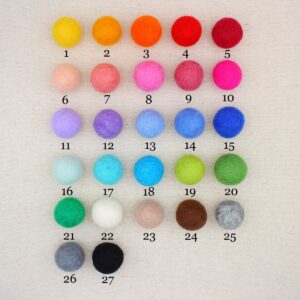 Colori palline lana cardata da 3 cm - Cose di Laura creatività in feltro