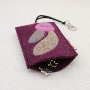Portachiavi a scomparsa in feltro con anello portachavi e moschettone - Cose di Laura creatività in feltro