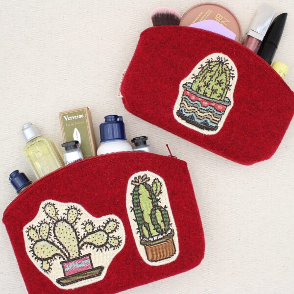 Pochette in feltro con cactus di stoffa gobelin applicato - Cose di Laura creatività in feltro