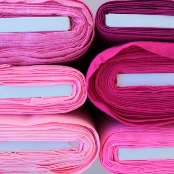 Panno lana al metro nella gamma del rosa - Cose di Laura creatività in feltro