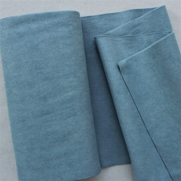 Panno lana al metro color blu cadetto - Cose di Laura creatività in feltro