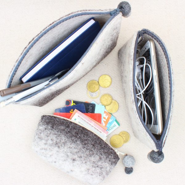 Pochette in feltro grigio melange - Cose di Laura creatività in feltro