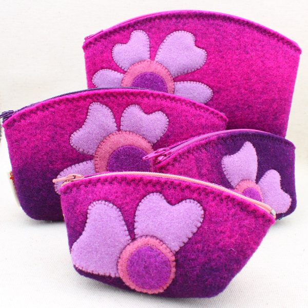 Pochette in feltro viola melange con cuori - Cose di Laura creatività in feltro