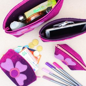 Pochette in feltro viola melange con cuori - Cose di Laura creatività in feltro