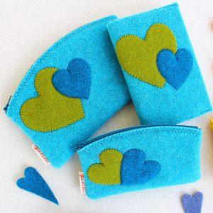 Set astucci e quadernetto turchese con cuori - Cose di Laura creatività in feltro