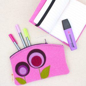 Set astucci e quadernetto lilla con fiori stilizzati - Cose di Laura creatività in feltro