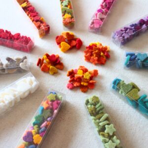 Mix 60 cuori, fiori e stelle mignon in feltro - Cose di Laura creatività in feltro