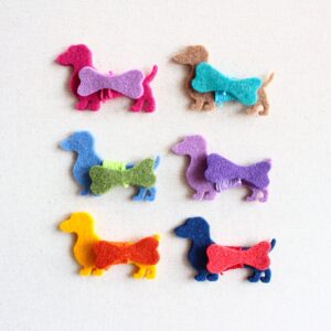 Segnalibri filo con cane bassotto e osso in feltro - Cose di Laura creatività in feltro