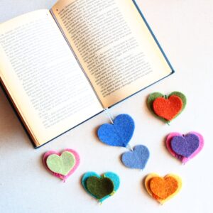 Segnalibri filo con cuori in feltro - Cose di Laura creatività in feltro